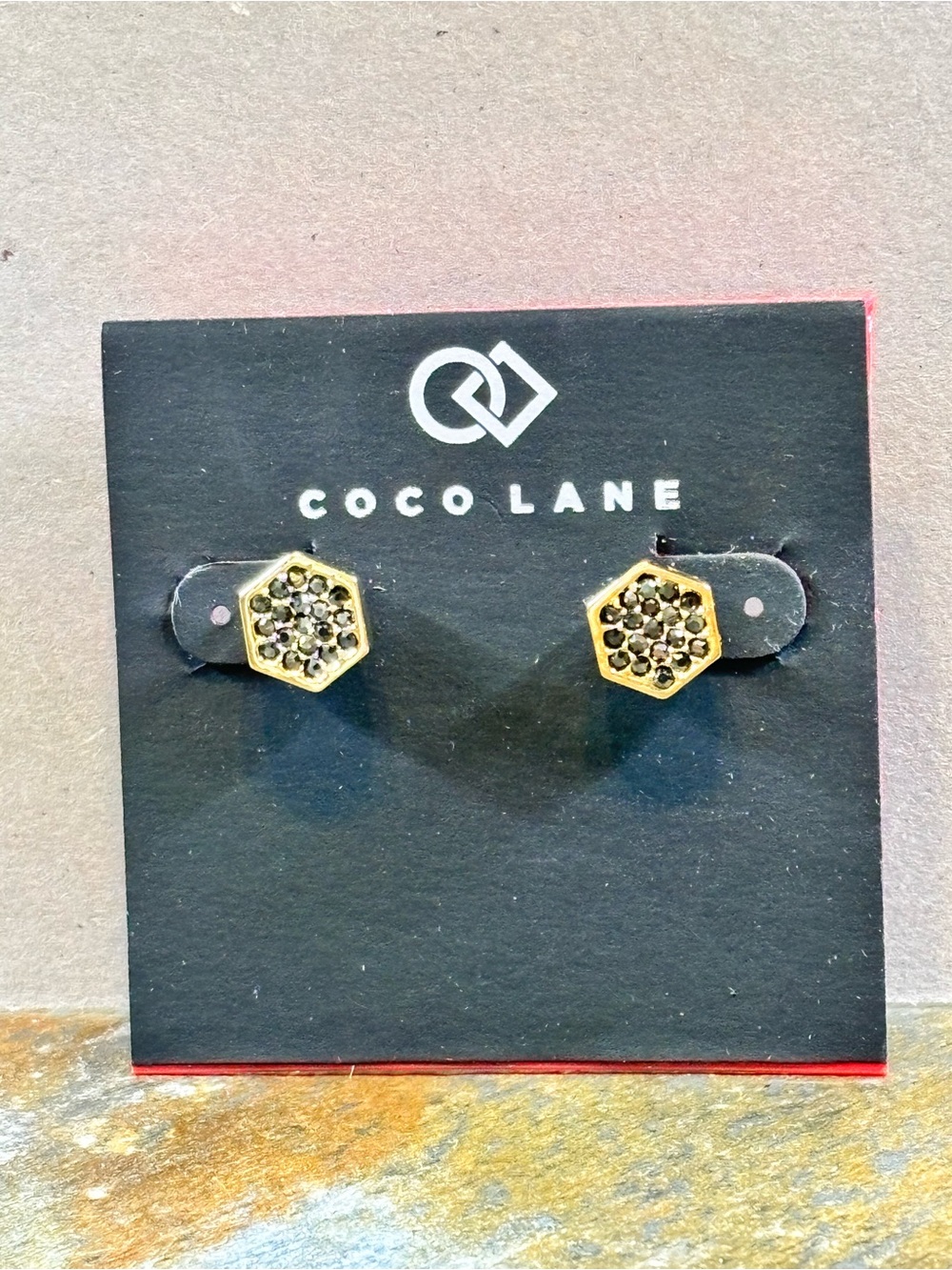 COCO LANE STUD EARRINGS HEXAGON SHAPED w/SM ROUND STONES / 18K GOLD PLATED BRASS